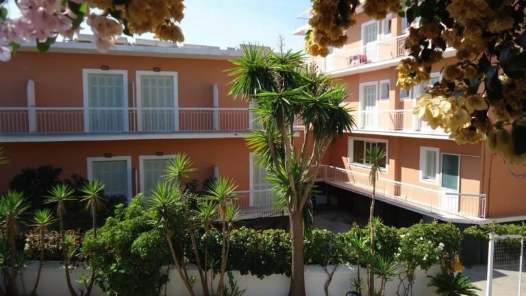 Sirena Beach Hotel 3* – Korfu, Graikija