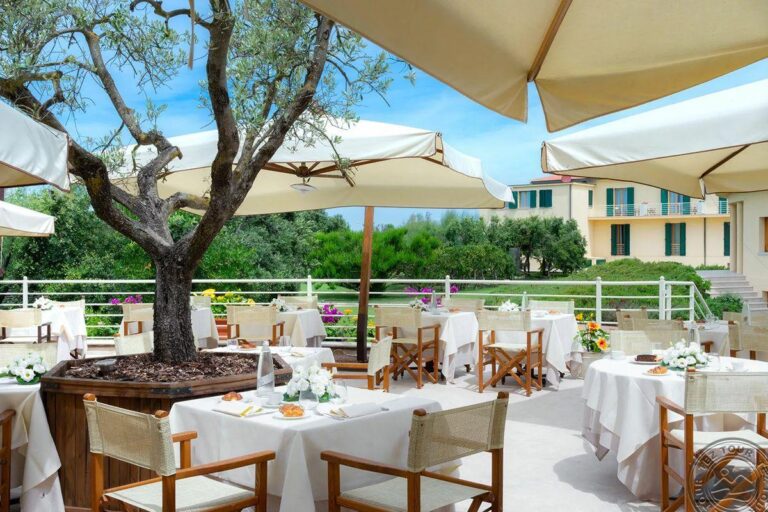 TOMBOLO TALASSO & BEACH RESORT 5* – Toskana, Italija