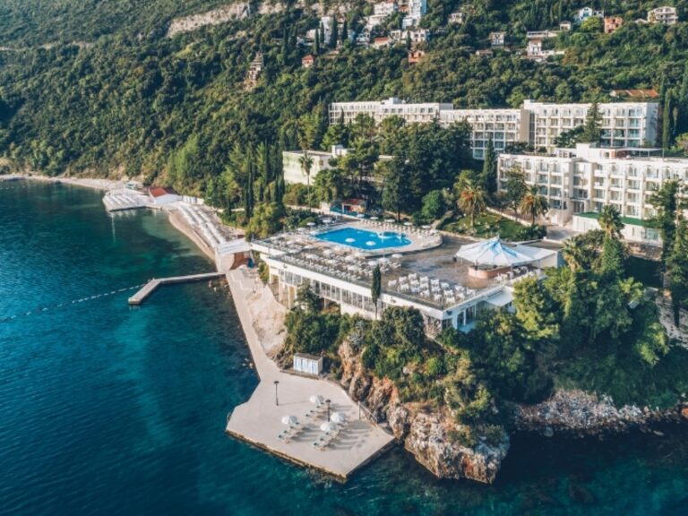 IBEROSTAR WAVES HERCEG NOVI 4* – Juodkalnija, Juodkalnija