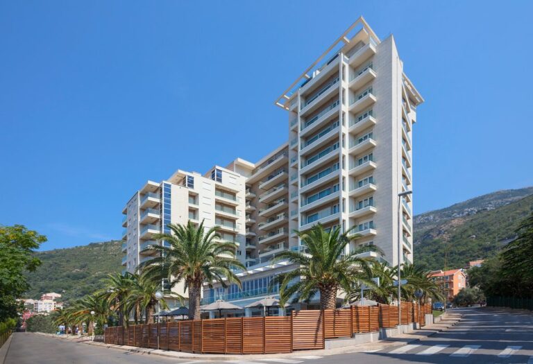 HOTEL AMI BUDVA PETROVAC 5* – Budva, Juodkalnija