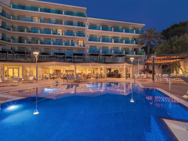 H10 BLUE MAR (ADULTS ONLY 16+) 4* – Maljorka, Ispanija