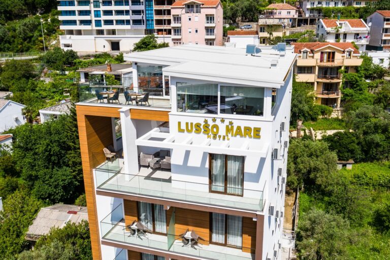 HOTEL LUSSO MARE BY AYCON 4* – Budva, Juodkalnija