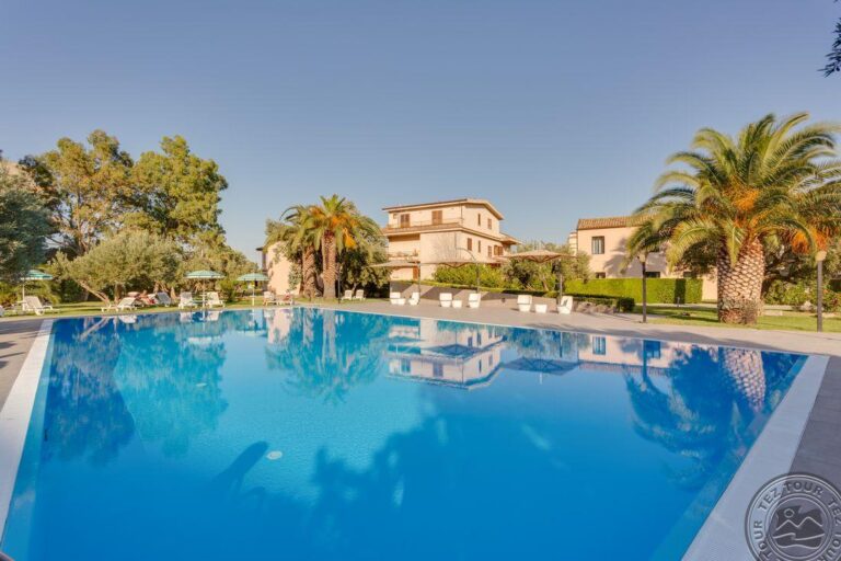 RADA SIRI HOTEL (MONTEPAONE LIDO) 4* – Kalabrija, Italija