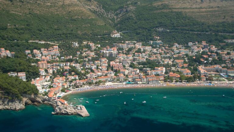 Vila V Lux 4* – Budva, Juodkalnija