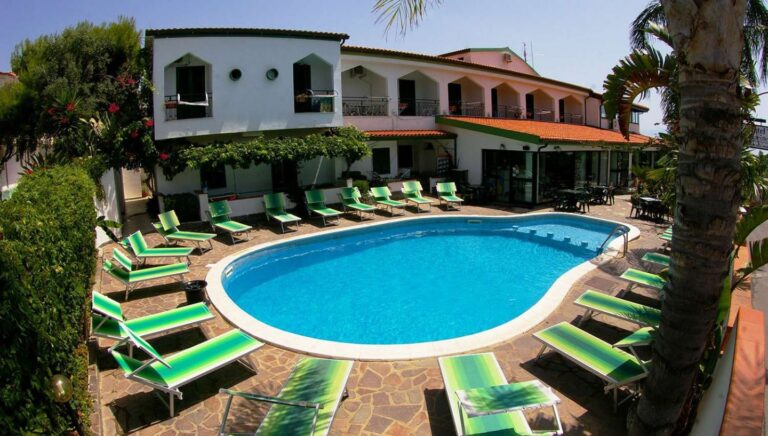 Marinella 3* – Kalabrija, Italija
