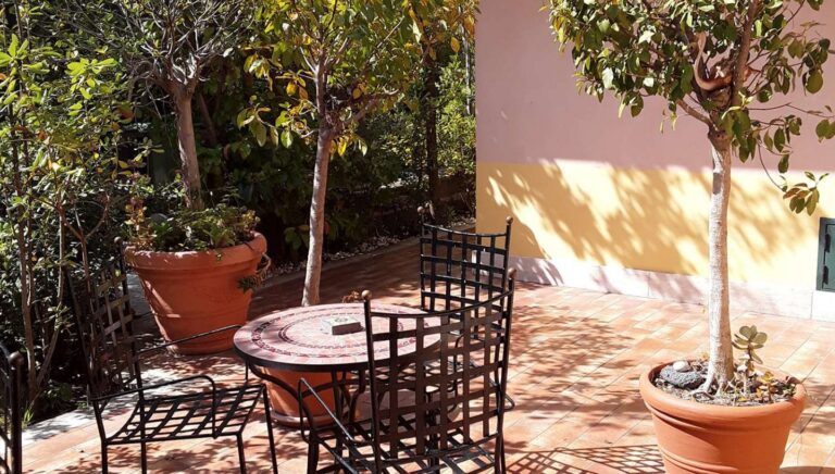 Villa Archegeta 3* – Katanija, Italija