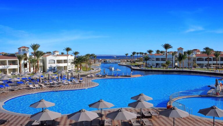 Pickalbatros Dana Beach Resort 5* – Hurgada, Egiptas