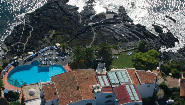 Arathena Rocks 4* – Katanija, Italija