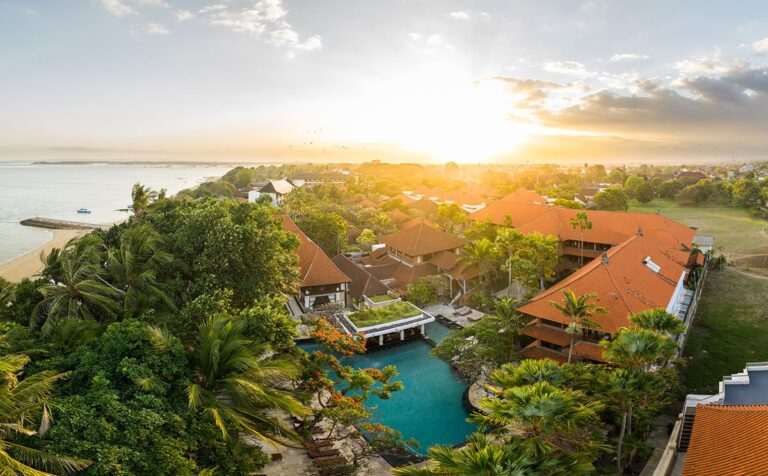 Puri Santrian 4* – Balis, Indonezija