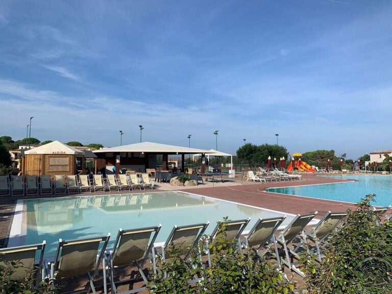CLUB ESSE GALLURA BEACH 3* – Olbija, Italija