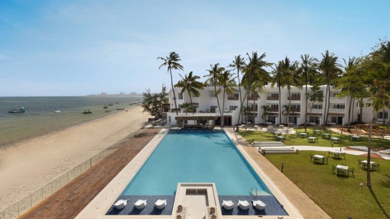 Bamburi Beach Hotel 5* – Mombasa, Kenija