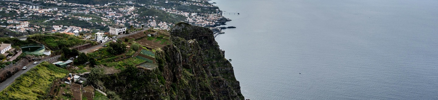 Câmara de Lobos hero