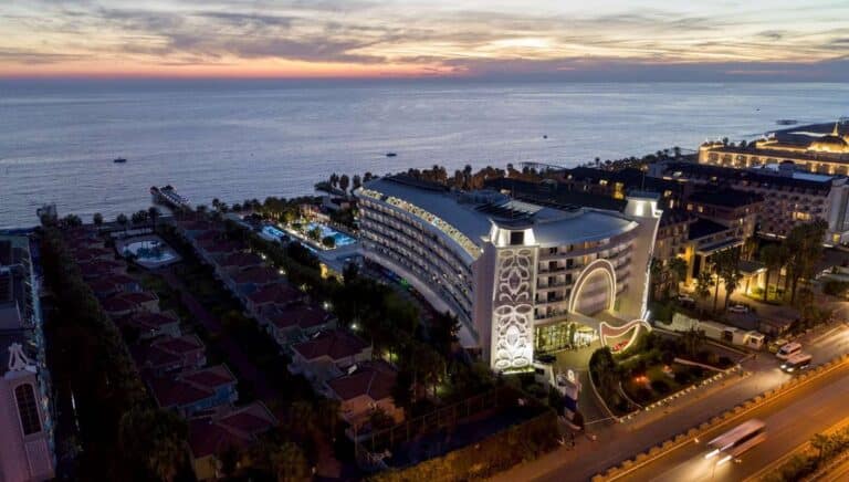 Q Premium Resort 5* – Alanija, Turkija