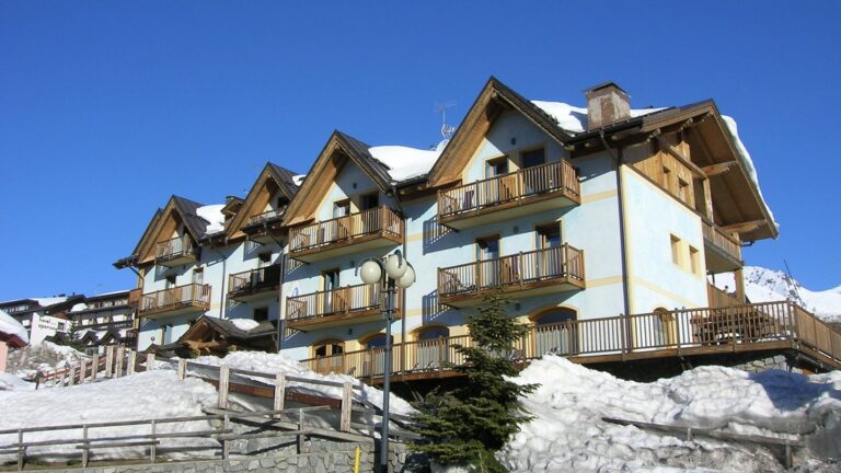Delle Alpi 4* – Bergamas, Italija